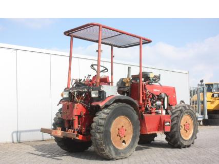 BERGMEISTER 854 1996 Vineyard tractorVan Dijk Heavy Equipment